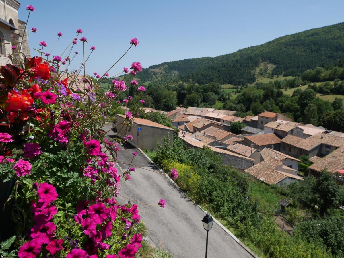 L'Oustal Des Amis Villa Belcaire Dış mekan fotoğraf