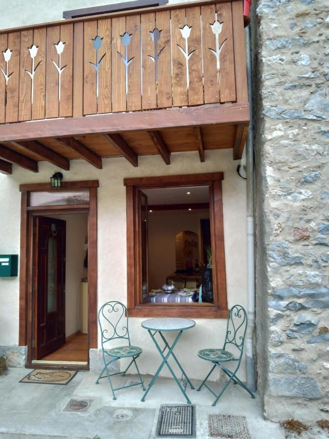 L'Oustal Des Amis Villa Belcaire Dış mekan fotoğraf
